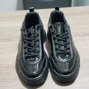 Qupid Black sneakers